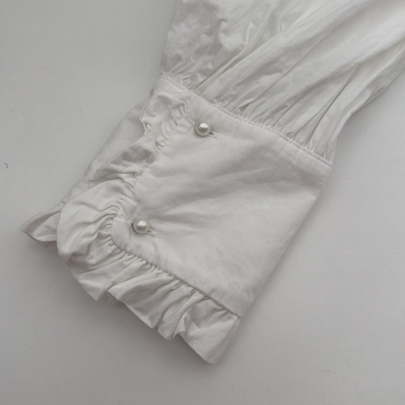 Zara White Blouse with Jewel and Pearl - Picture 3 of 5